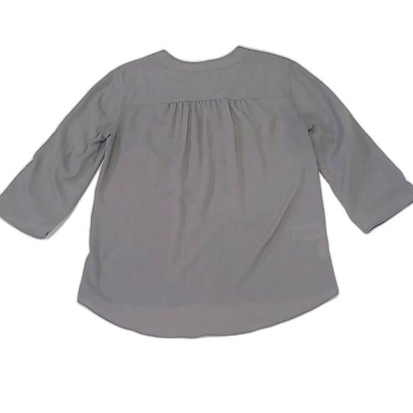 BCBGMaxAzria Flowy Blouse V-Neck Pullover Tunic Top Roll-Tab Quarter Long Sleeve - Picture 3 of 16